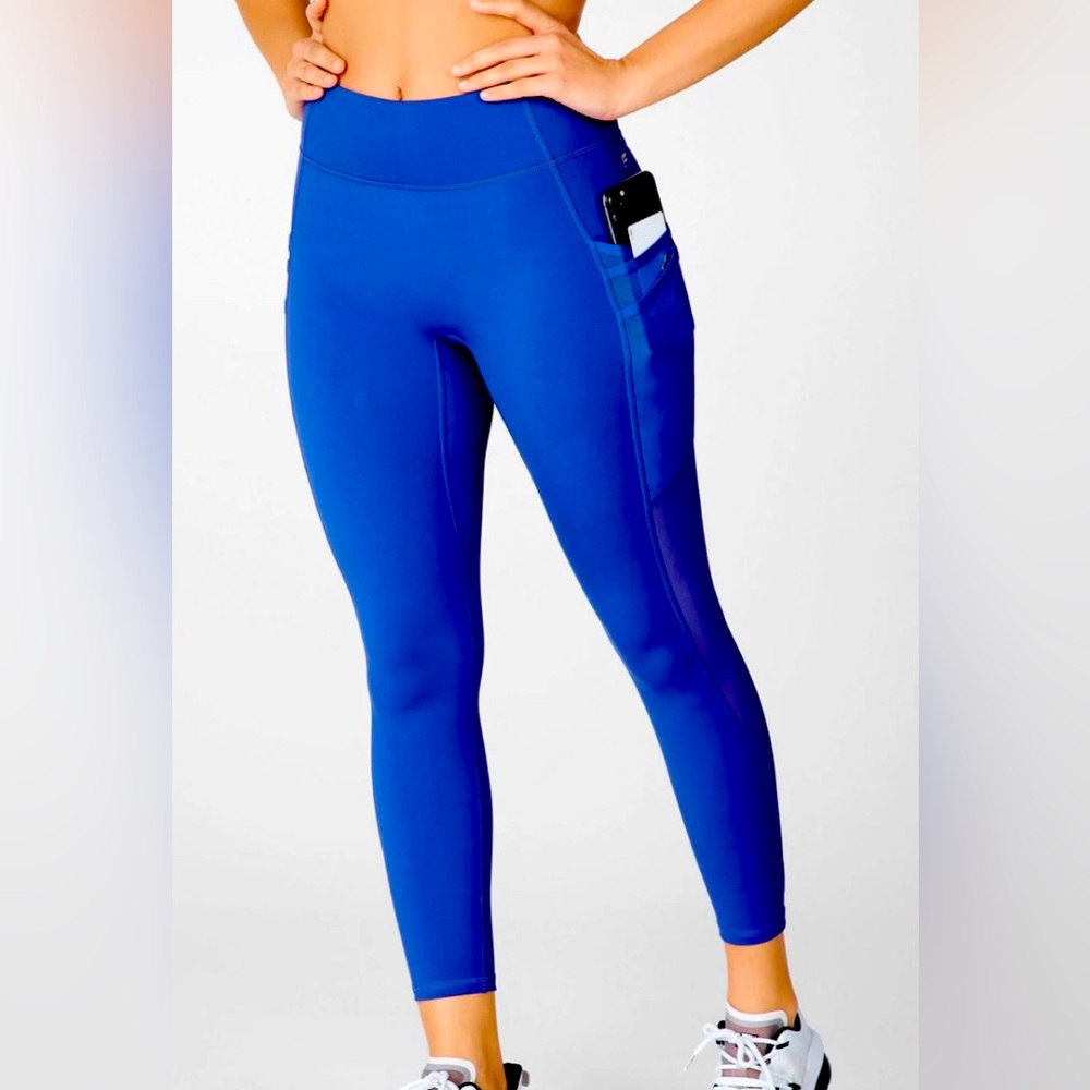 Fabletics Trinity Motion365 Mid-Rise 7/8 Leggings - Size S